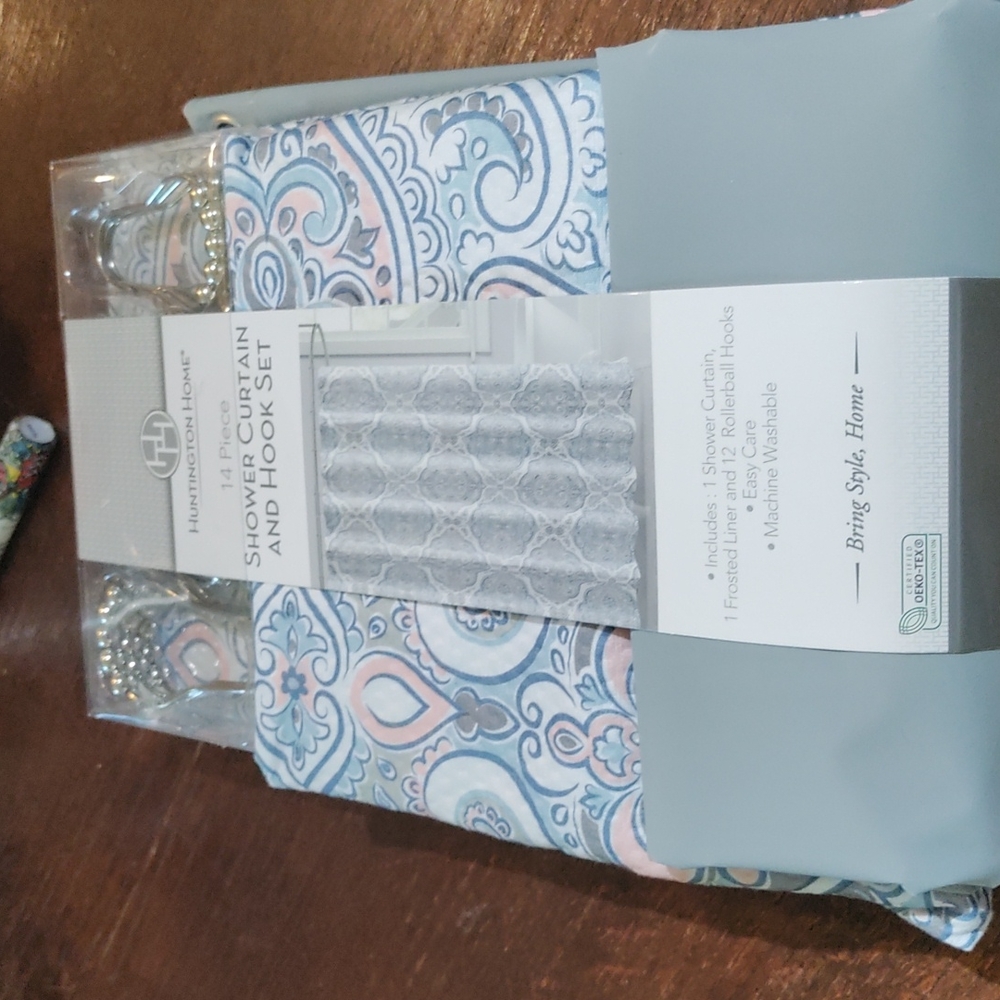 Huntington Home shower Curtain and hook set